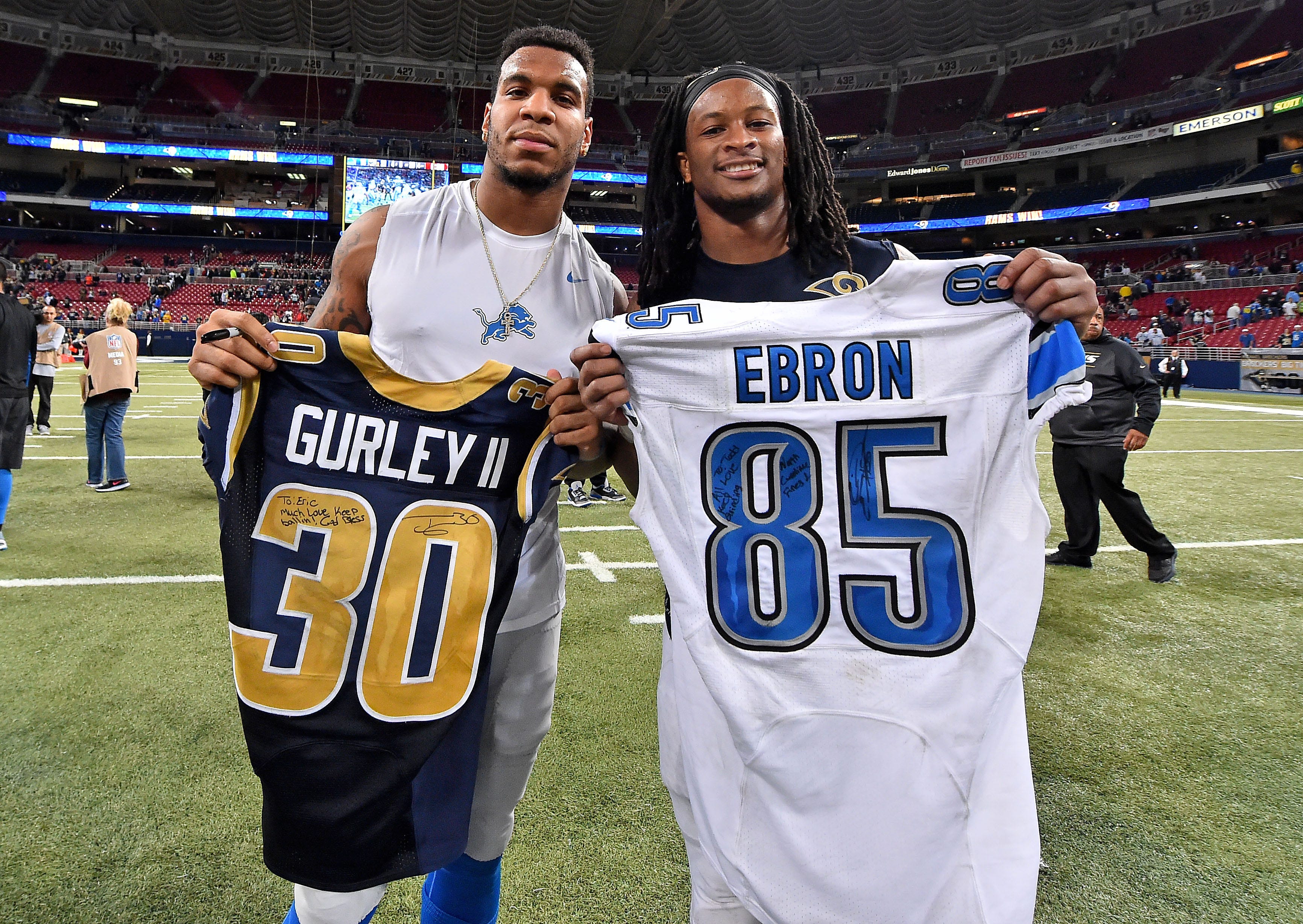 NFL players in jersey-swapping craze